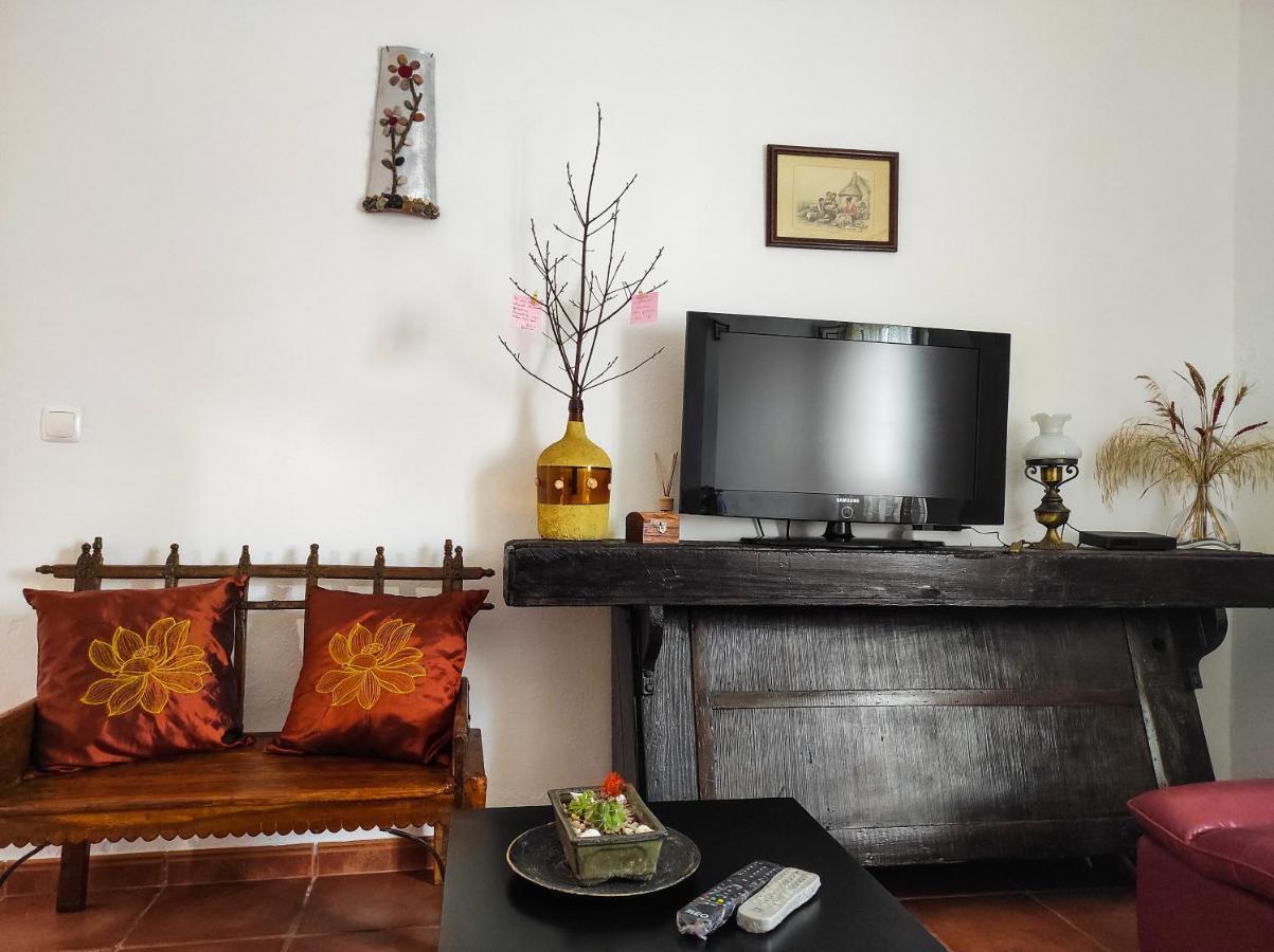 Alojamento Local A Giesta Sao Sebastiao da Giesteira Esterno foto